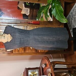 Boss Hugo Boss Black & white midi dress size 4
